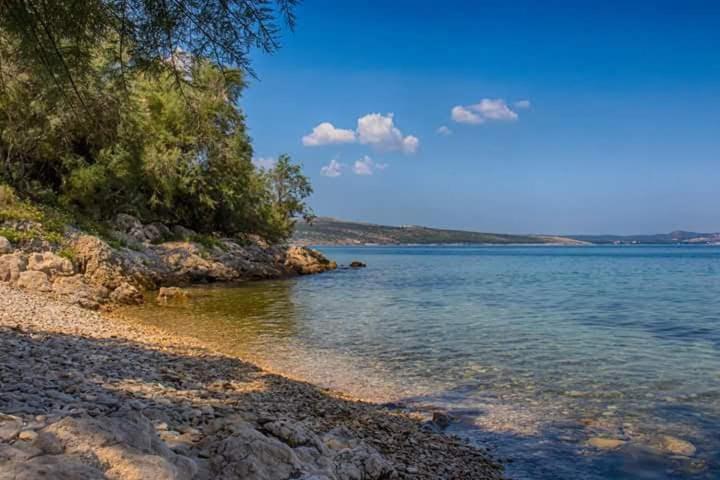 Apartments Cetiri Sestrice Новиград-Далмация Экстерьер фото